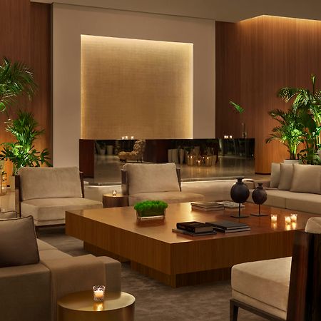 더 아부다비 에디션 외부 사진 The lobby of the Mandarin Oriental, Tokyo