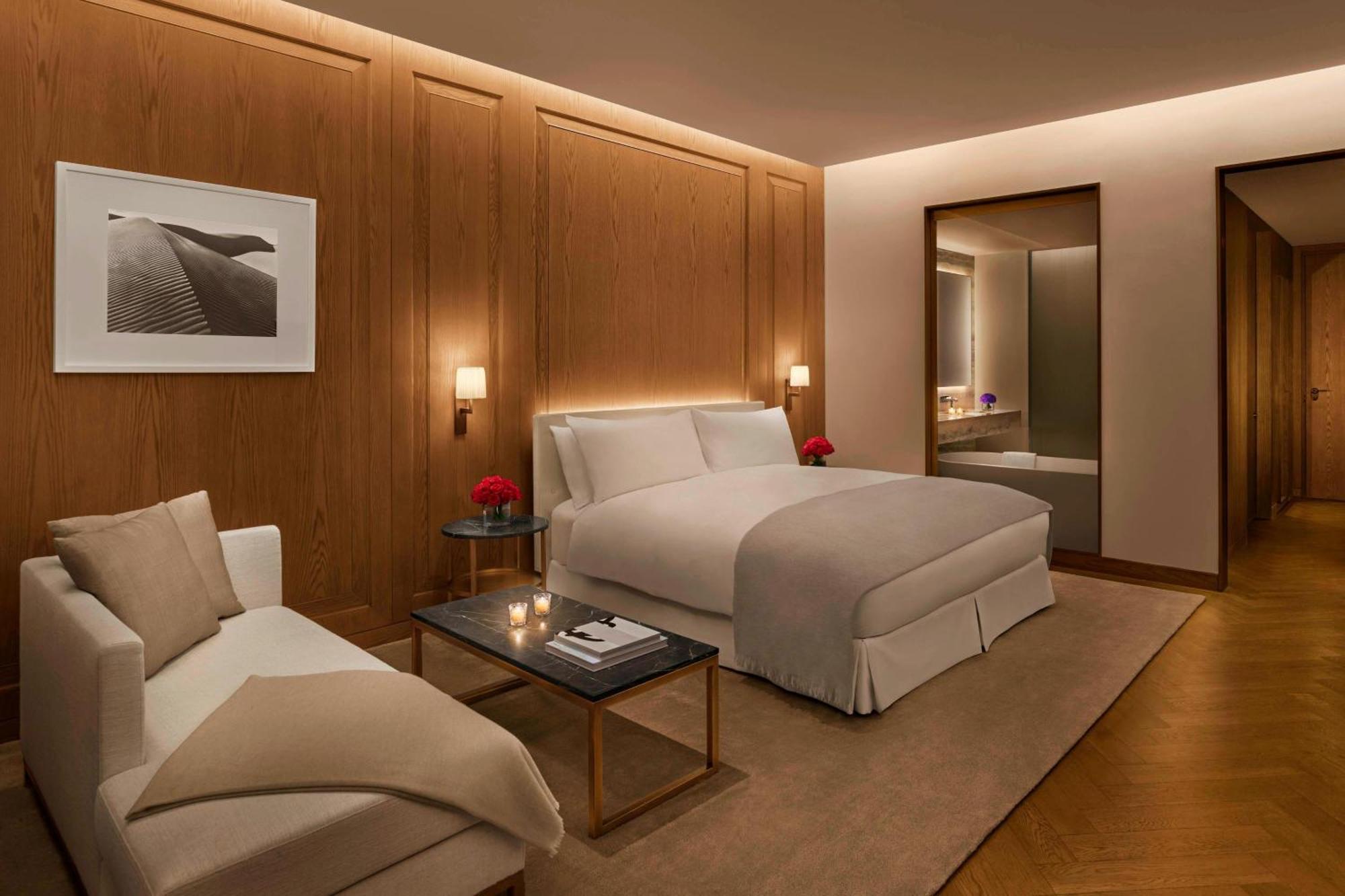 더 아부다비 에디션 외부 사진 A bedroom at The London Edition